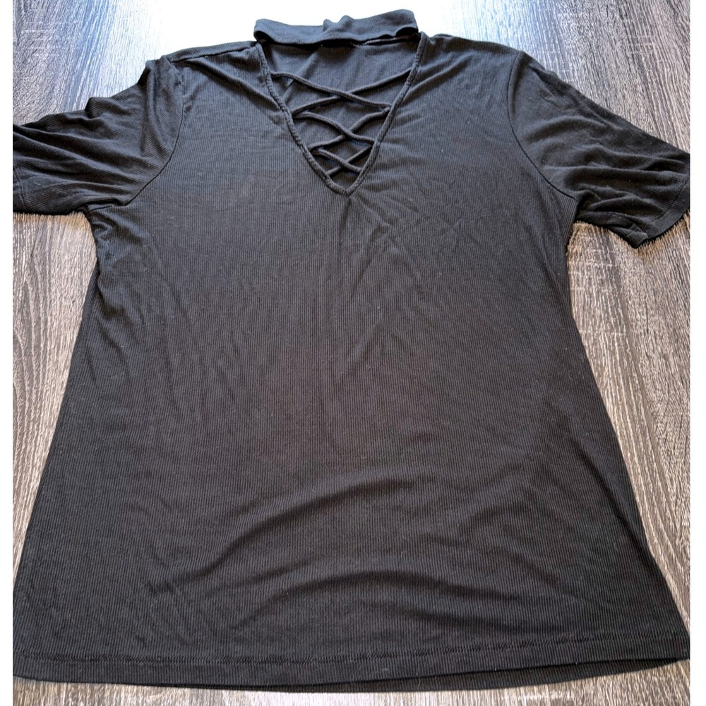 Ambiance Black Criss-Cross V-Neck‎ Short Sleeve Top 1XL